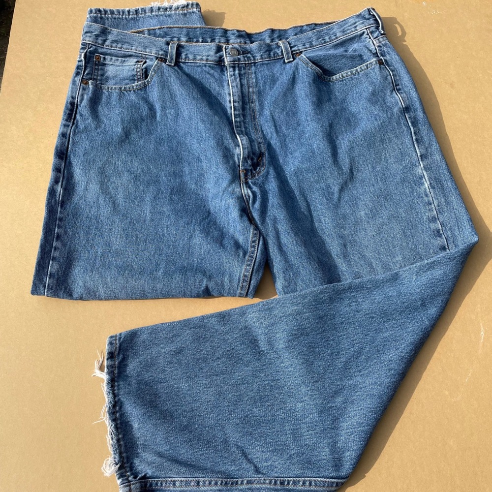 Levi's 550 Relaxed Fit Jeans Mens W44 L30 Blue Pre-owned Good Distressed Hem